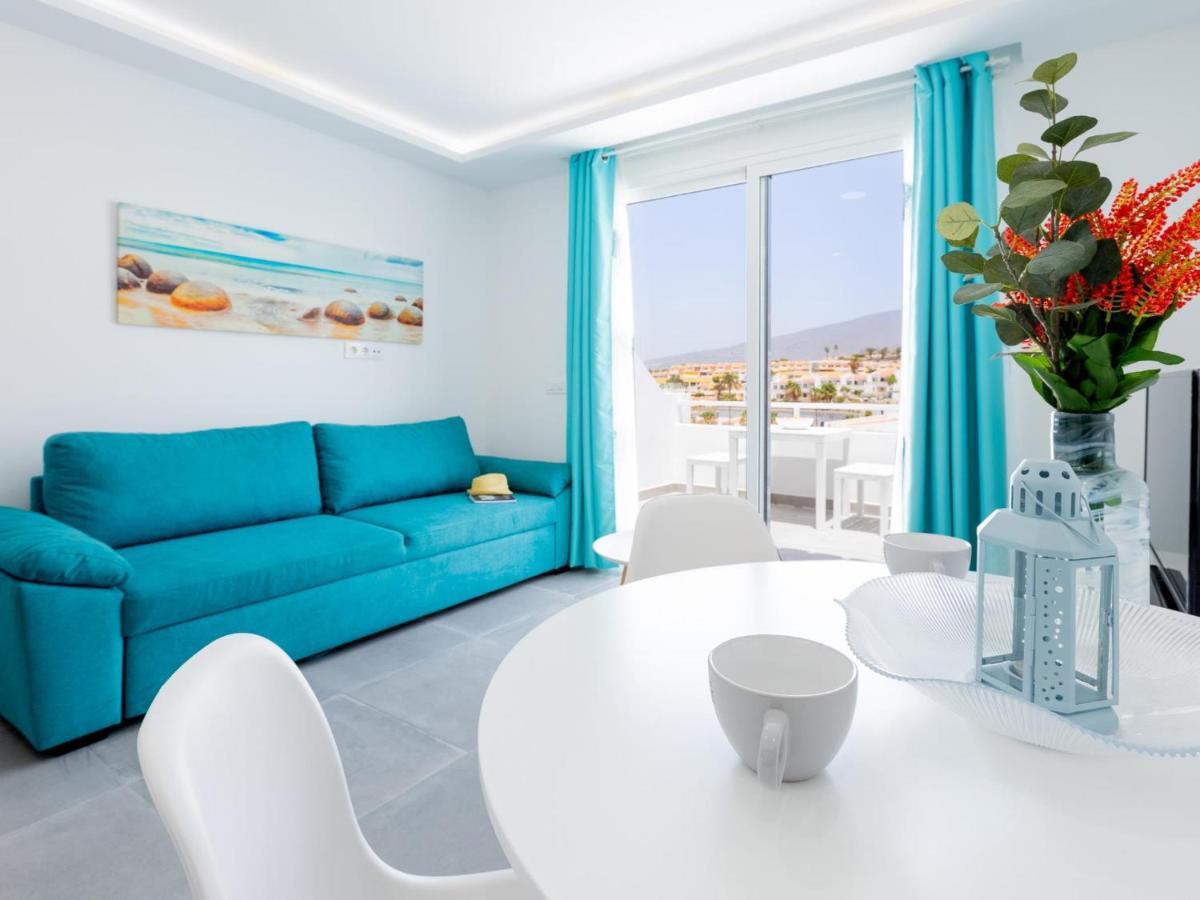 486 B Island Village Apartment *